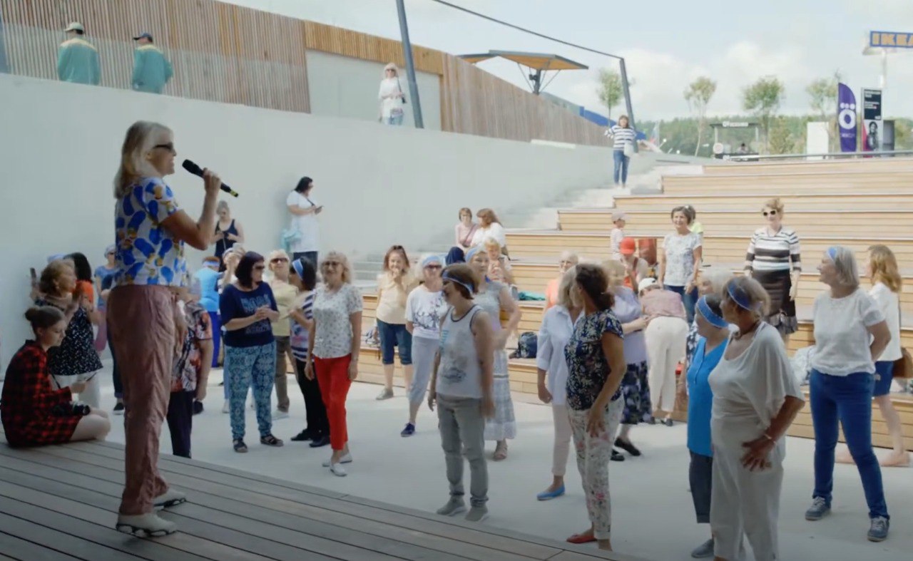 КЛУБ ДЛЯ НОВЫХ СТАРШИХ “KOMUZA: ВОЗРАСТ – ЭТО ВОЗМОЖНОСТИ!”