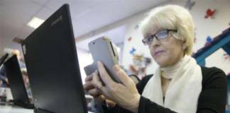 В МТС рассказали, как новые технологии помогут взрослым экстравертам пережить вынужденное одиночество