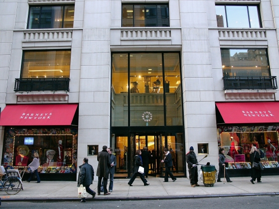 Шопинг. BARNEY'S NEW YORK